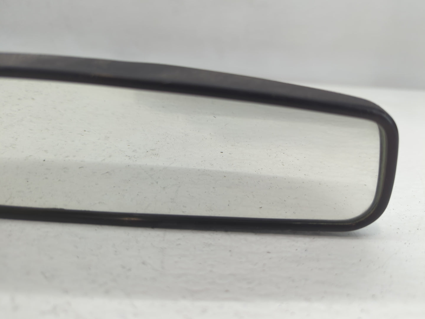 2009 Dodge Caravan Interior Rear View Mirror Replacement OEM P/N:IE8011083 Fits OEM Used Auto Parts - Oemusedautoparts1.com