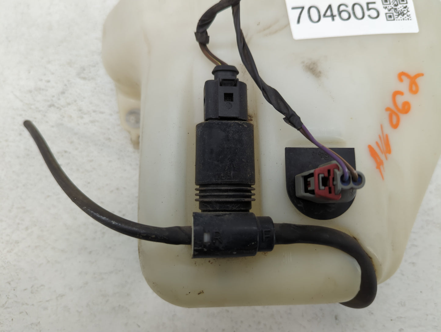 Dodge Caravan Windshield Washer Fluid Reservoir Bottle Oem - Oemusedautoparts1.com