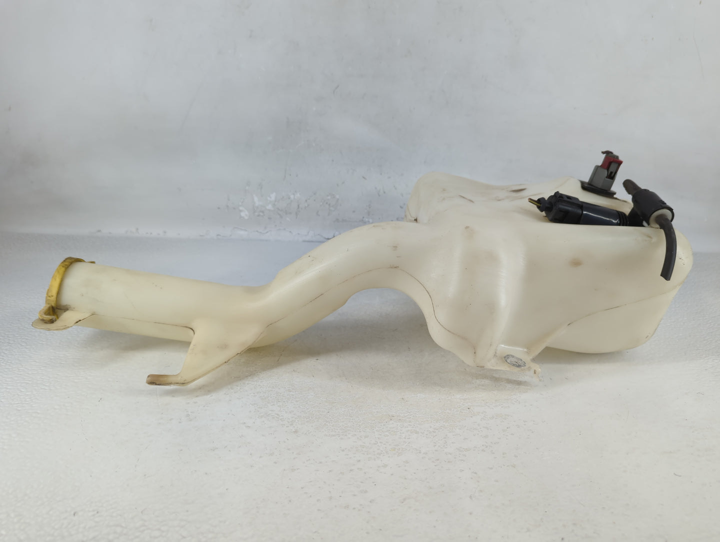 Dodge Caravan Windshield Washer Fluid Reservoir Bottle Oem - Oemusedautoparts1.com
