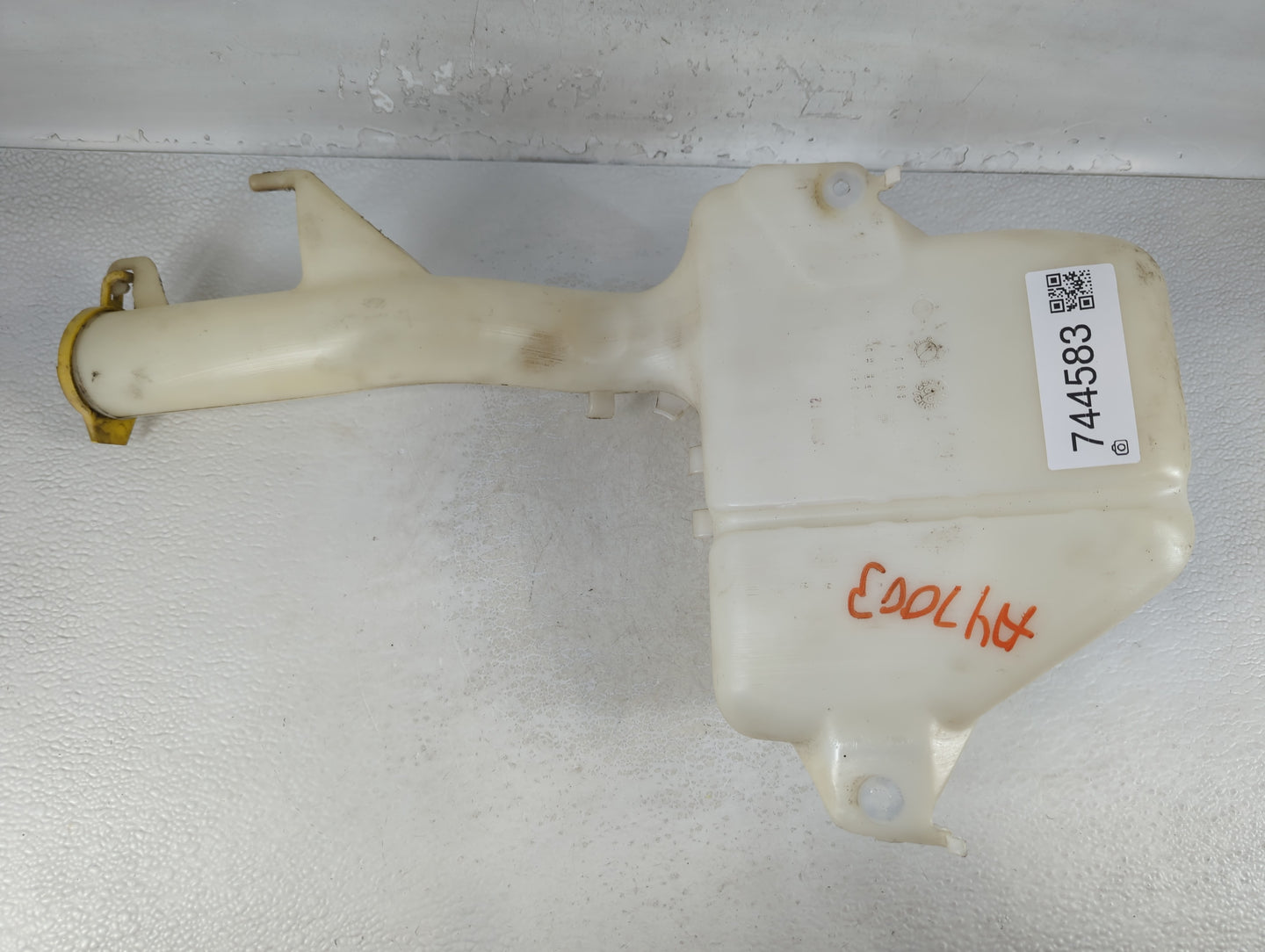 Dodge Caravan Windshield Washer Fluid Reservoir Bottle Oem - Oemusedautoparts1.com