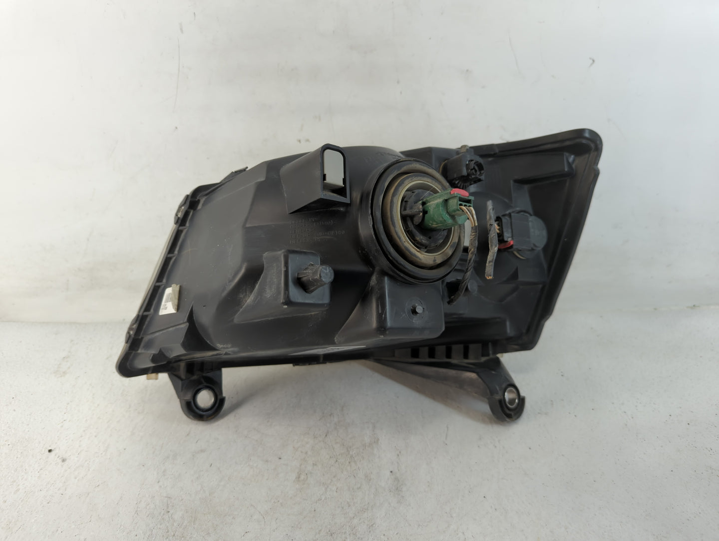 Dodge Caravan Passenger Right Oem Head Light Headlight Lamp - Oemusedautoparts1.com