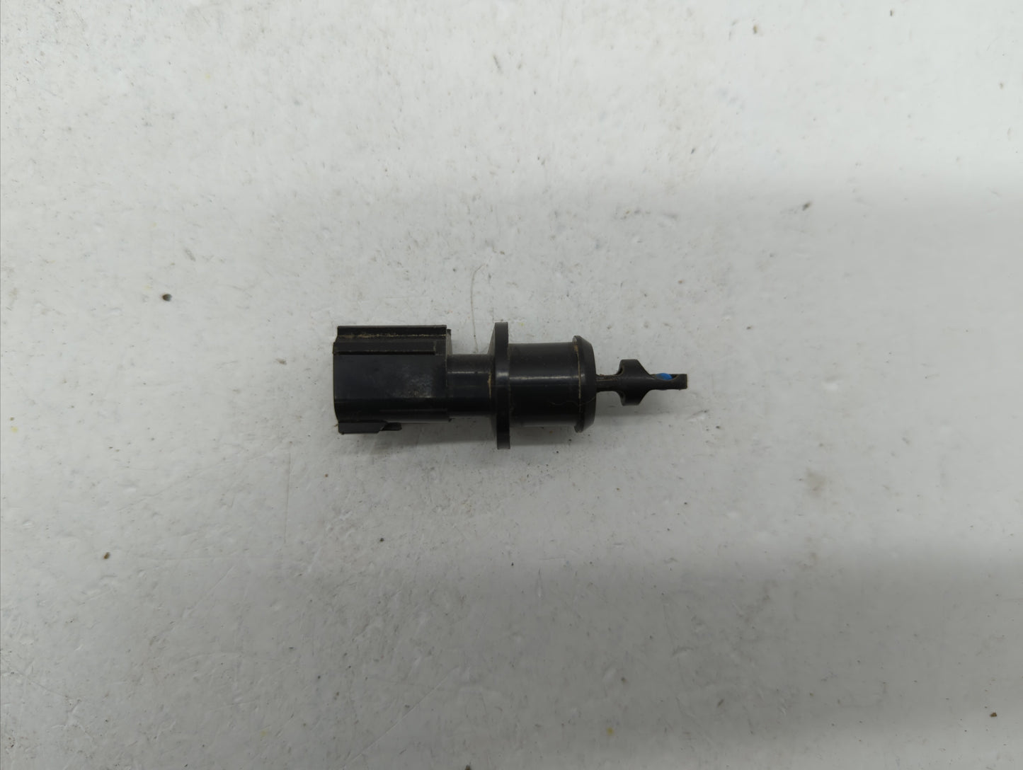 2009 Dodge Challenger Mass Air Flow Meter Maf - Oemusedautoparts1.com