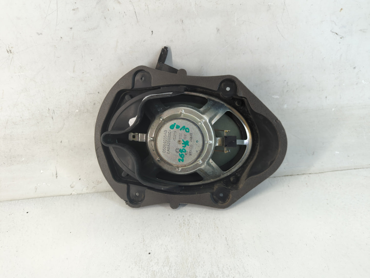 2009 Dodge Challenger Speaker/subwoofer - Oemusedautoparts1.com