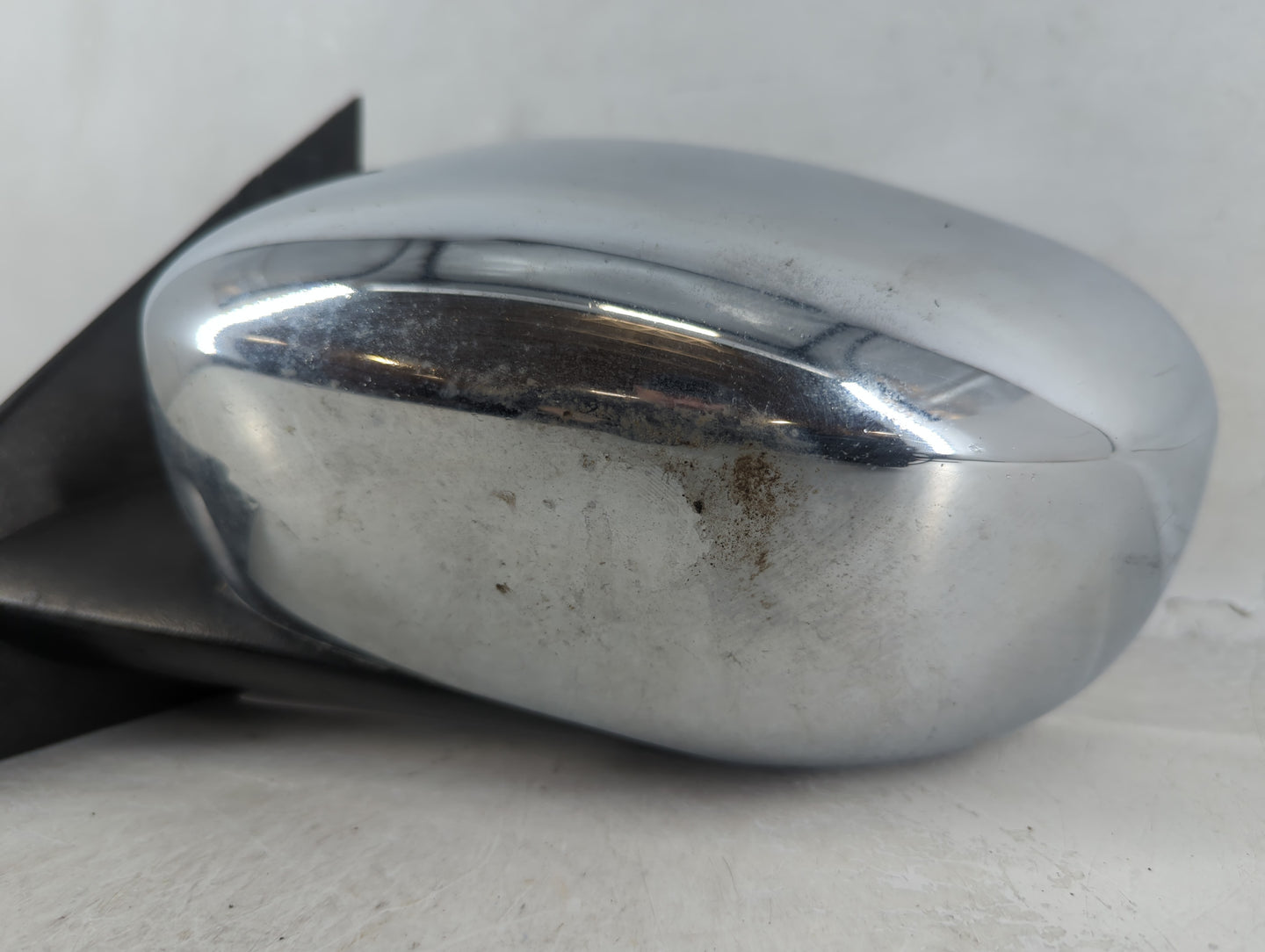 2006-2010 Dodge Charger Driver Side View Mirror - Left Door Mirror OEM Used - Oemusedautoparts1.com