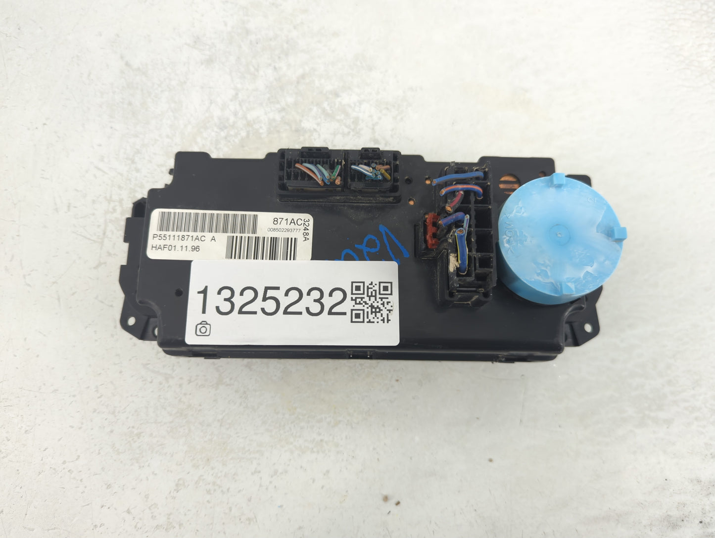 2008-2010 Dodge Charger Climate Control Module Temperature AC/Heater Replacement P/N:P55111871AC Fits Fits 2008 2009 2010 OE