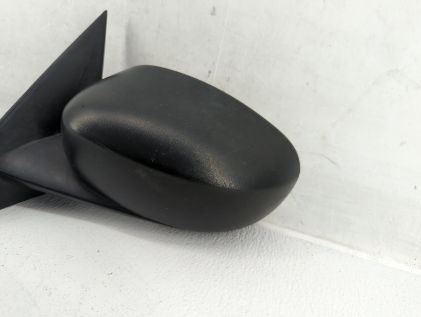 2006-2010 Dodge Charger Driver Side View Mirror - Left Door Mirror OEM Used - Oemusedautoparts1.com