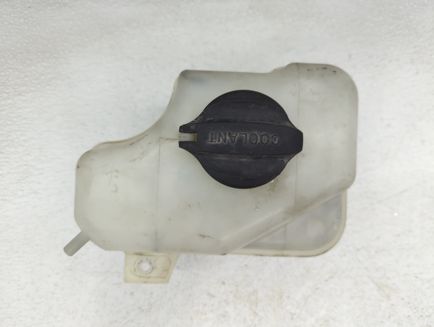 2006-2010 Dodge Charger Windshield Washer Fluid Reservoir Bottle Oem - Oemusedautoparts1.com