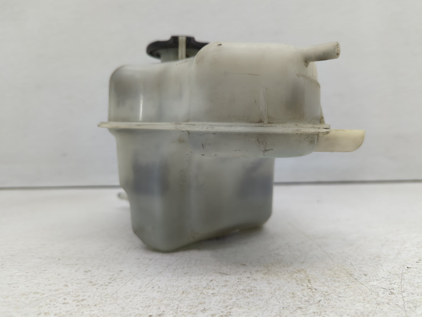2006-2010 Dodge Charger Windshield Washer Fluid Reservoir Bottle Oem - Oemusedautoparts1.com
