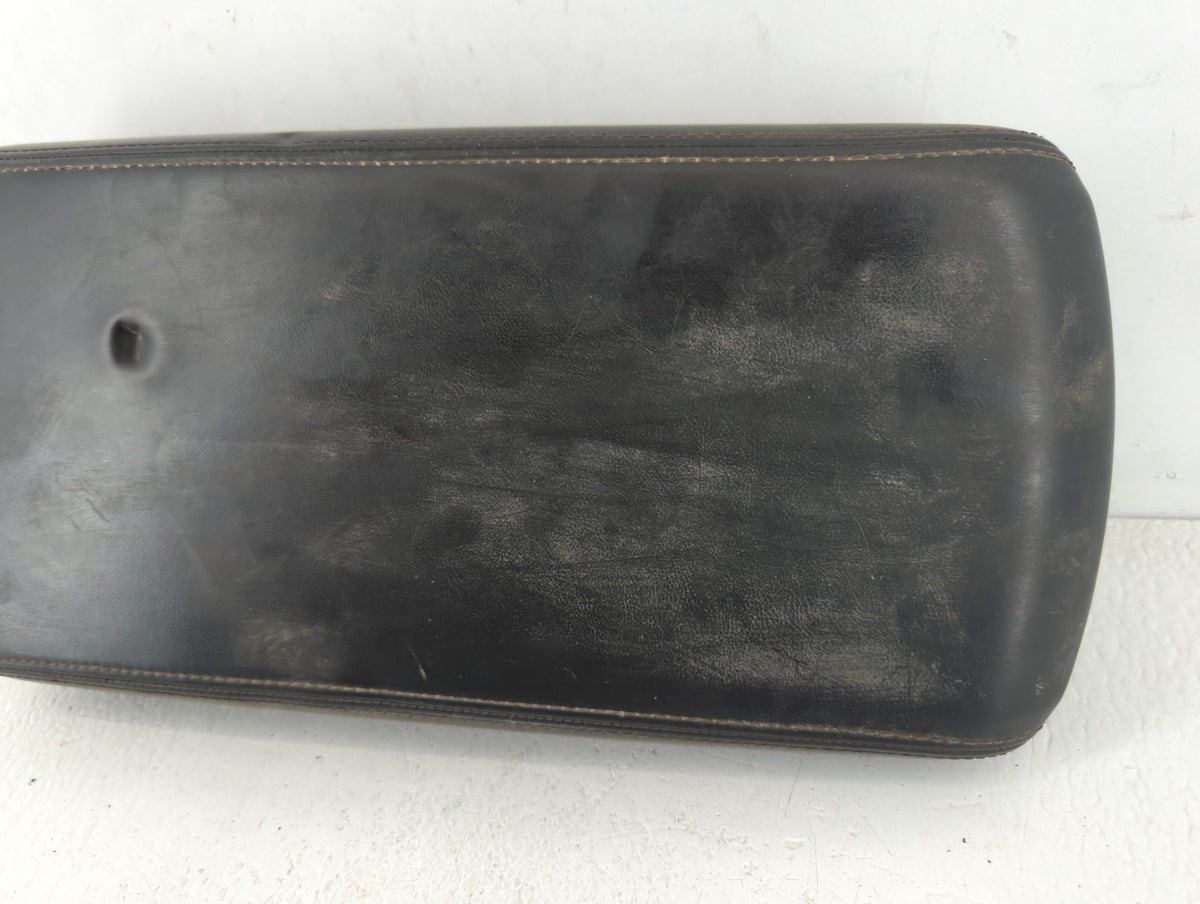 2008-2010 Dodge Charger Center Console Armrest Cover Lid Black - Oemusedautoparts1.com