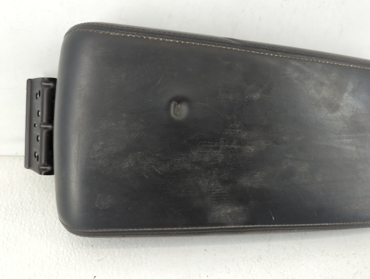 2008-2010 Dodge Charger Center Console Armrest Cover Lid Black - Oemusedautoparts1.com