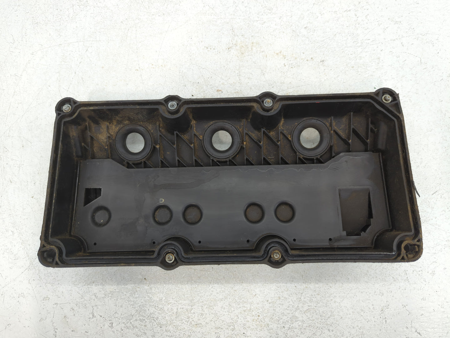 2009 Dodge Charger Driver Left Cylinder Head Valve Cover P/N:259800277 Fits OEM Used Auto Parts - Oemusedautoparts1.com
