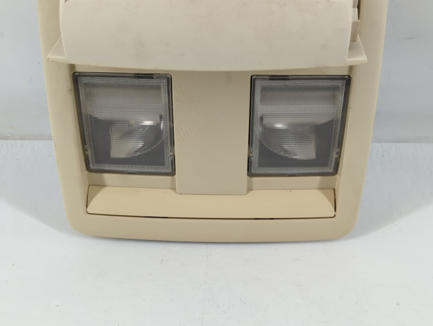 2009 Dodge Charger Overhead Roof Console - Oemusedautoparts1.com
