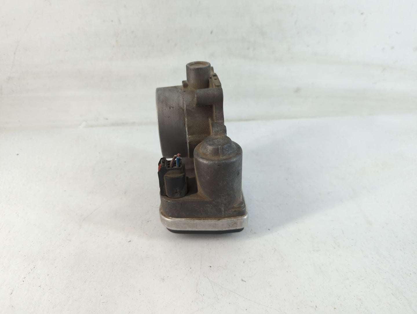 2009 Dodge Charger Throttle Body P/N:0486 1691 AA Fits OEM Used Auto Parts - Oemusedautoparts1.com