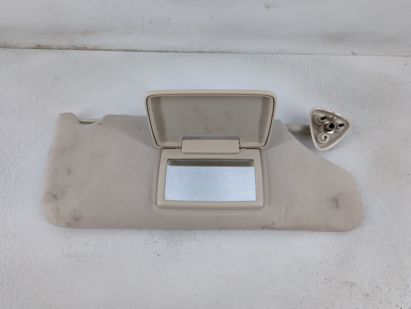 2008-2010 Dodge Charger Sun Visor Shade Replacement Driver Left Mirror Fits Fits 2008 2009 2010 OEM Used Auto Parts - Oemuse