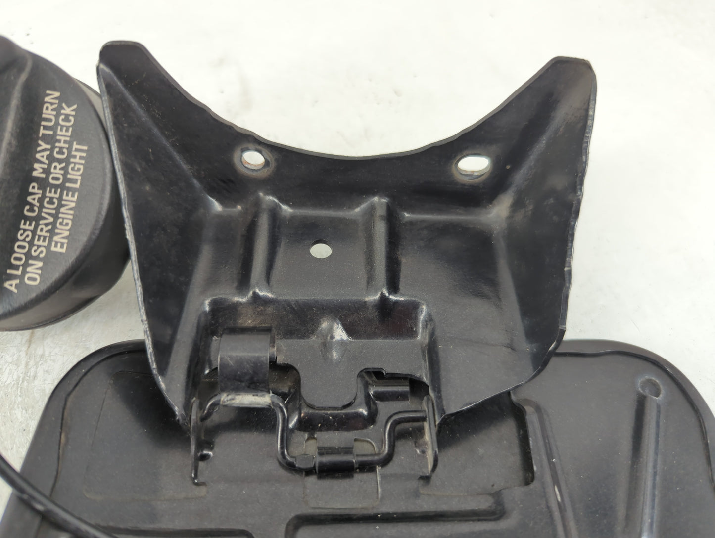 2009 Dodge Charger Fuel Tank Door Lid Gas Tank Black - Oemusedautoparts1.com