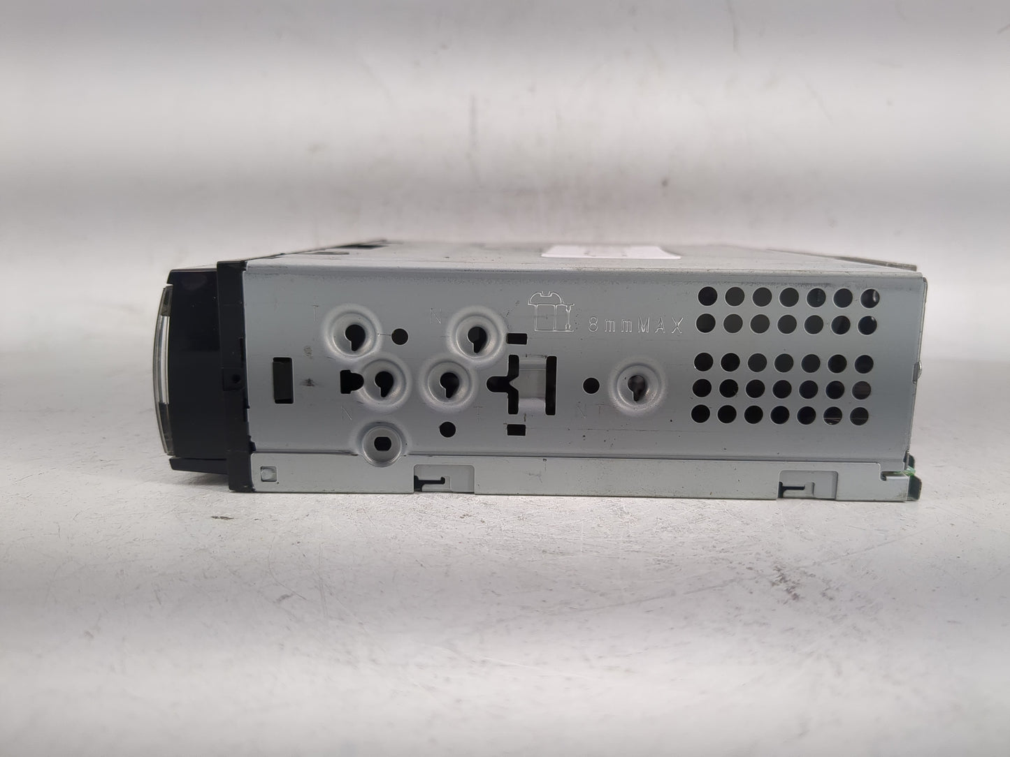 2009 Dodge Durango Radio AM FM Cd Player Receiver Replacement Fits OEM Used Auto Parts - Oemusedautoparts1.com