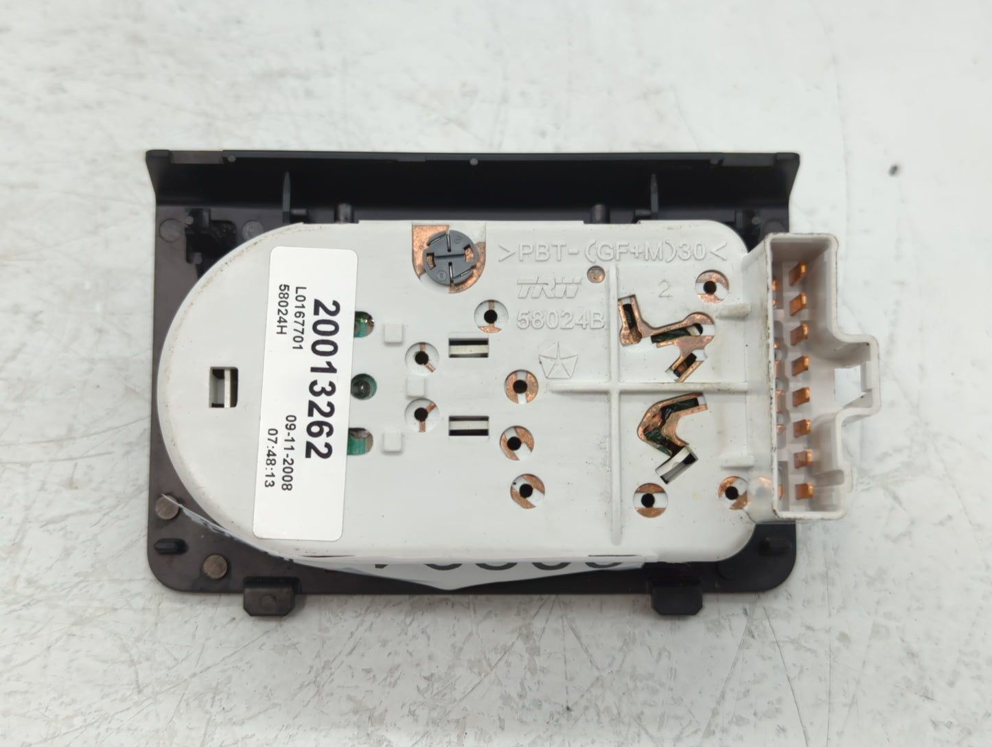 2004-2009 Dodge Durango Climate Control Module Temperature AC/Heater Replacement P/N:20013262 Fits OEM Used Auto Parts - Oem