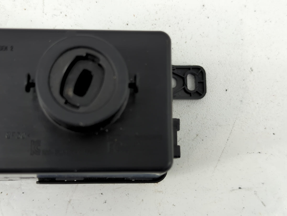2009-2009 Dodge Grand Caravan Ignition Switch Oem 1018417 - Oemusedautoparts1.com