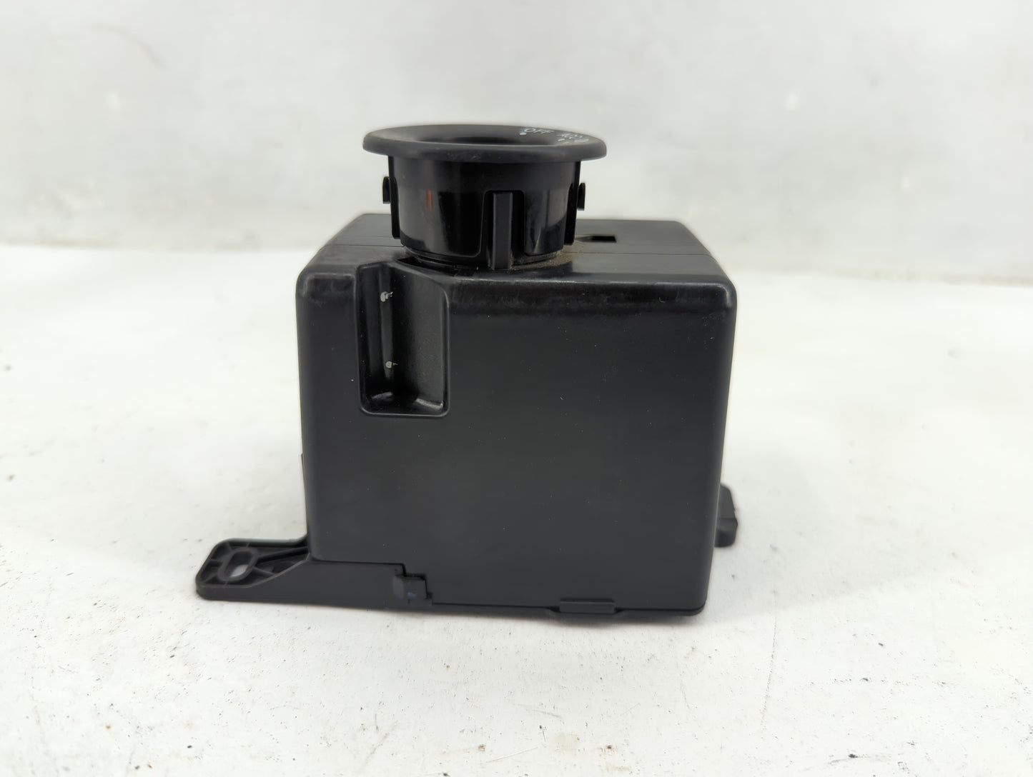 2009-2009 Dodge Grand Caravan Ignition Switch Oem 1272993 - Oemusedautoparts1.com