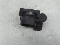 2008-2010 Dodge Grand Caravan Throttle Body Fits Fits 2008 2009 2010 2011 OEM Used Auto Parts - Oemusedautoparts1.com