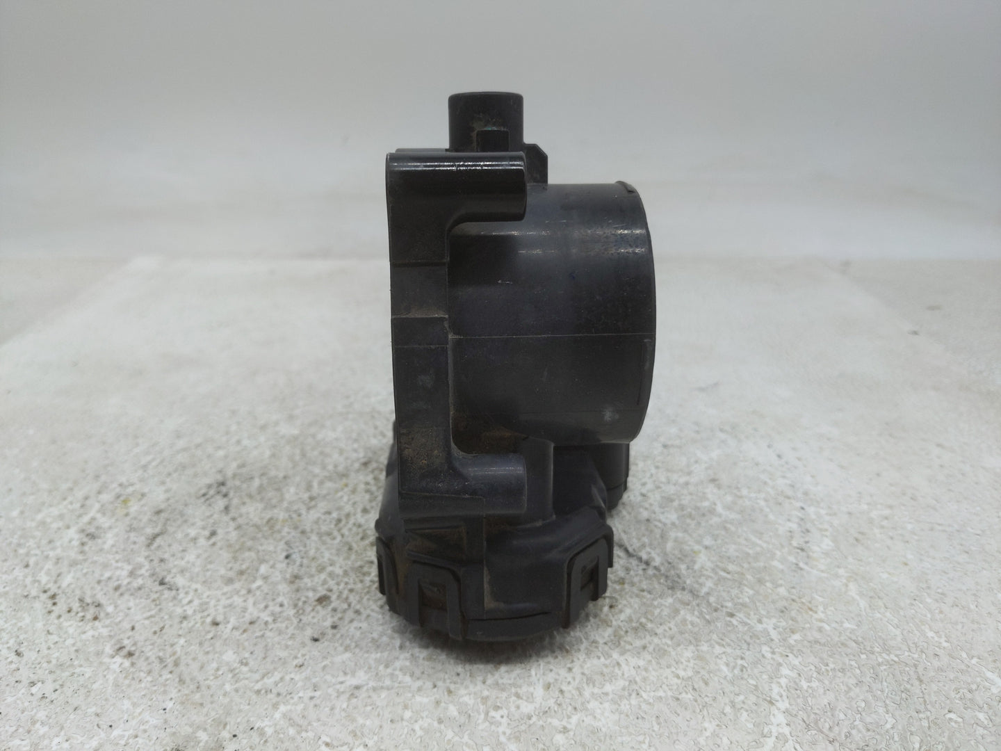 2008-2010 Dodge Grand Caravan Throttle Body Fits Fits 2008 2009 2010 2011 OEM Used Auto Parts - Oemusedautoparts1.com