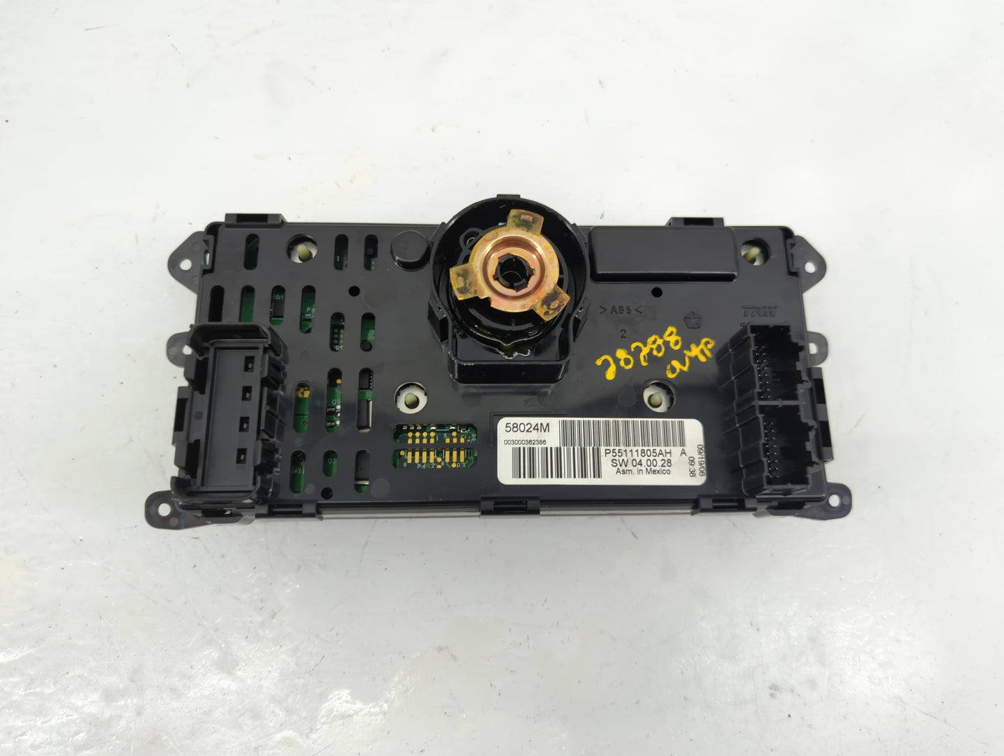 2009 Dodge Grand Caravan Climate Control Module Temperature AC/Heater Replacement P/N:P55111805AH Fits OEM Used Auto Parts -