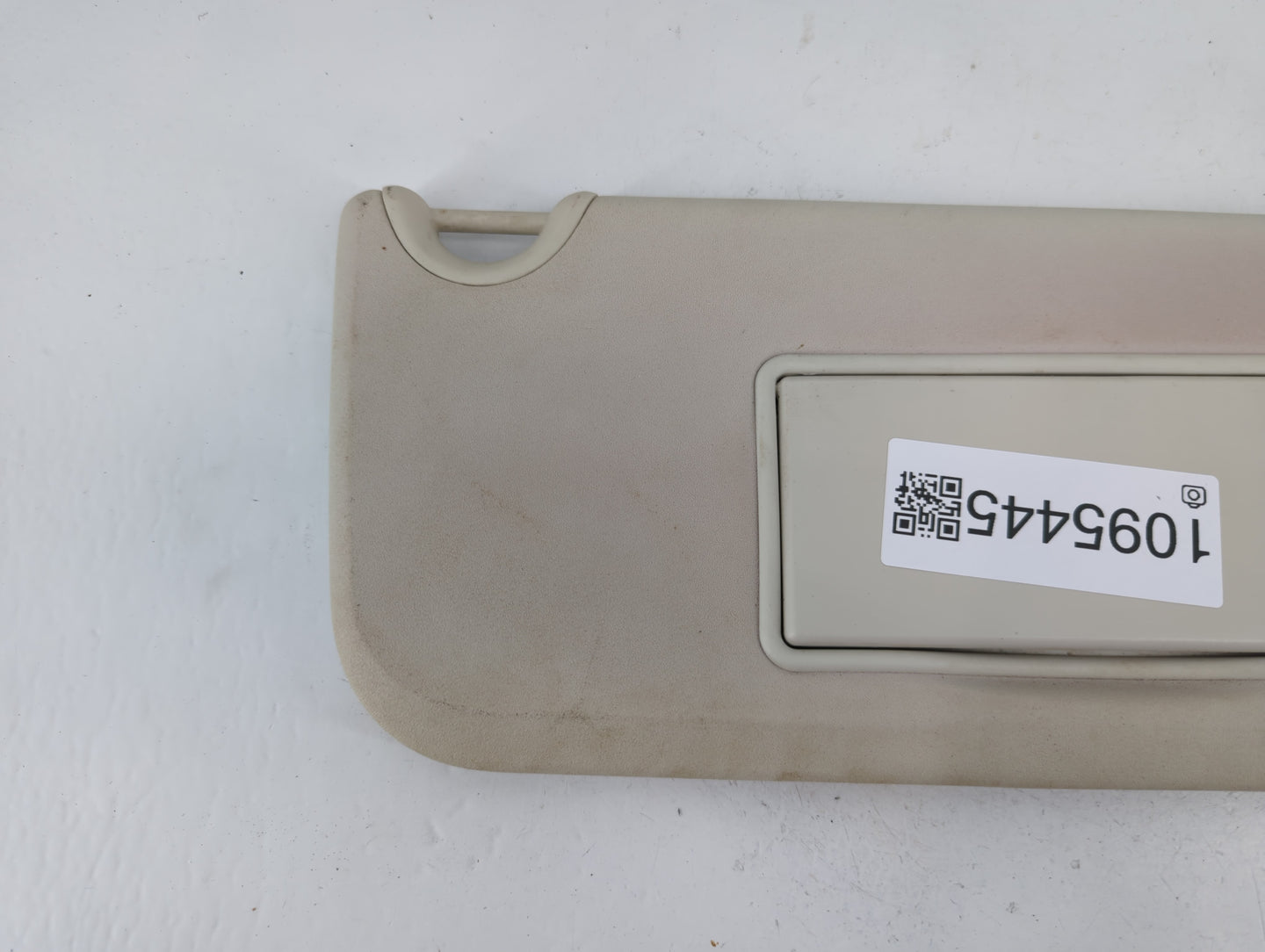 2009-2010 Dodge Journey Sun Visor Shade Replacement Passenger Right Mirror Fits Fits 2009 2010 OEM Used Auto Parts - Oemused