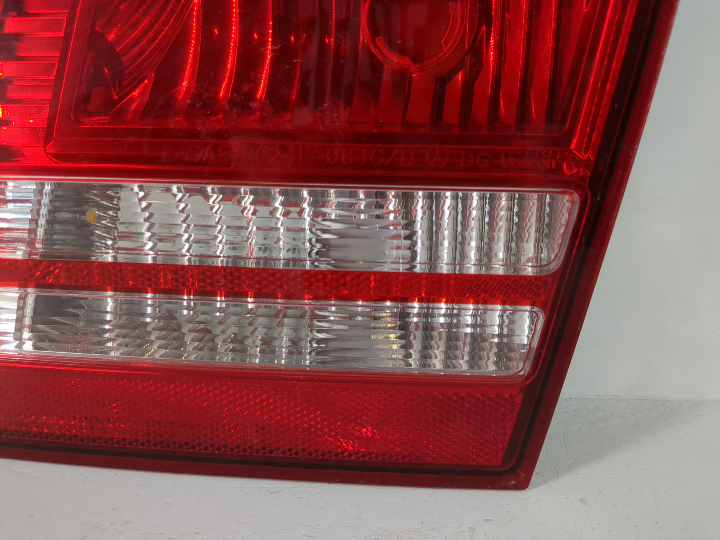 2009 Dodge Journey Passenger Right Side Deck Lid Mounted Tail Light - Oemusedautoparts1.com