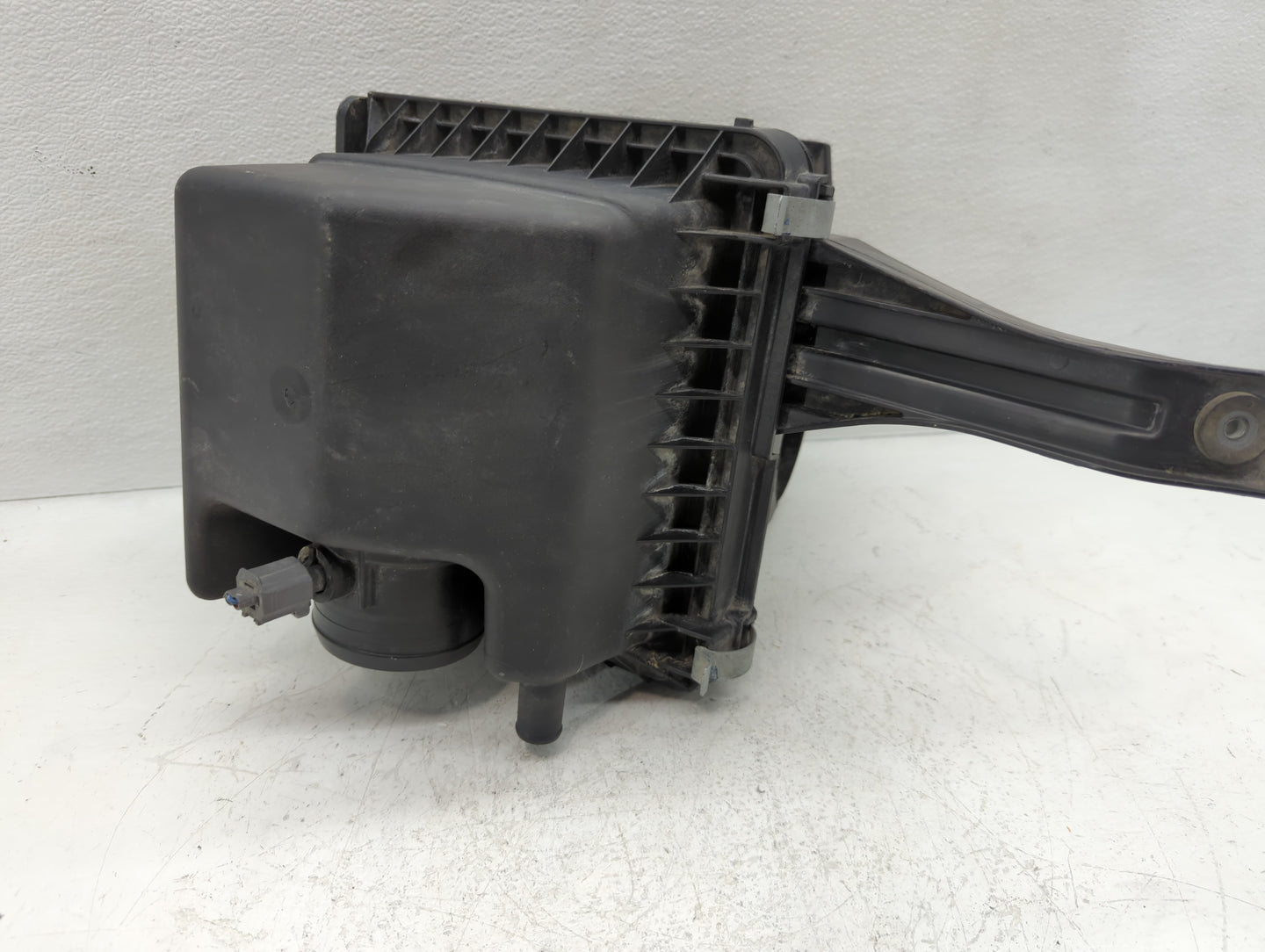 2009-2020 Dodge Journey Air Cleaner Intake-duct Hose Tube - Oemusedautoparts1.com
