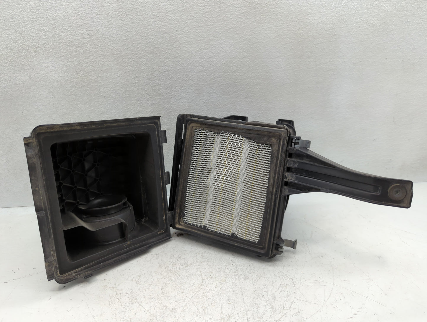 2009-2020 Dodge Journey Air Cleaner Intake-duct Hose Tube - Oemusedautoparts1.com