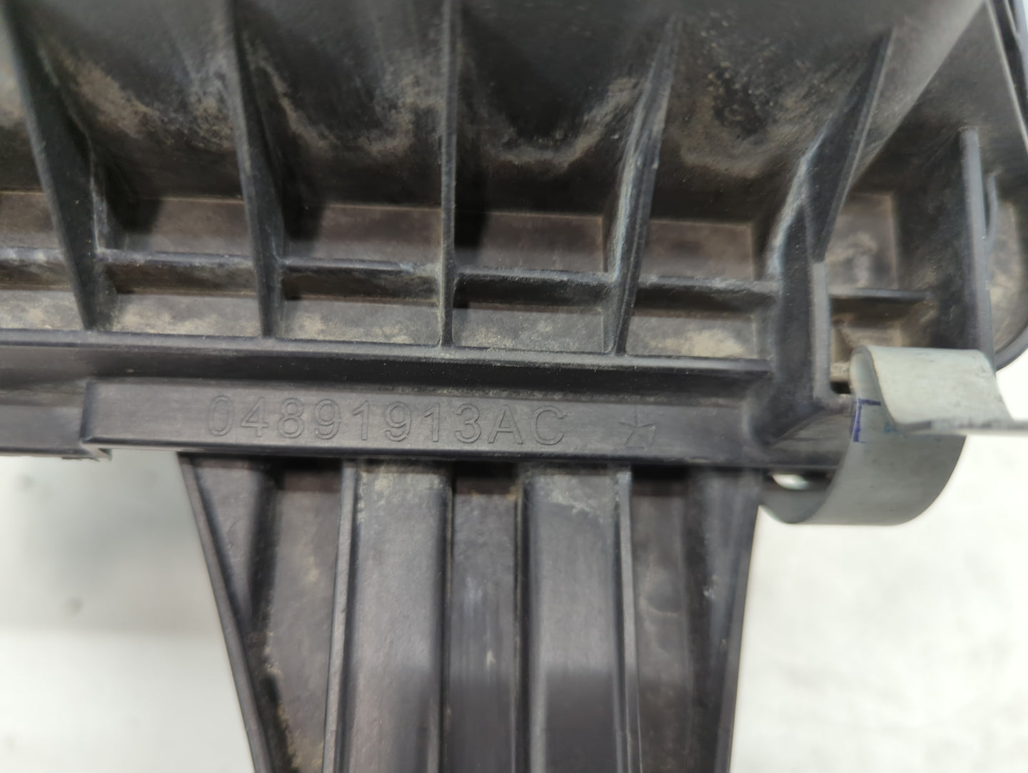 2009-2020 Dodge Journey Air Cleaner Intake-duct Hose Tube - Oemusedautoparts1.com
