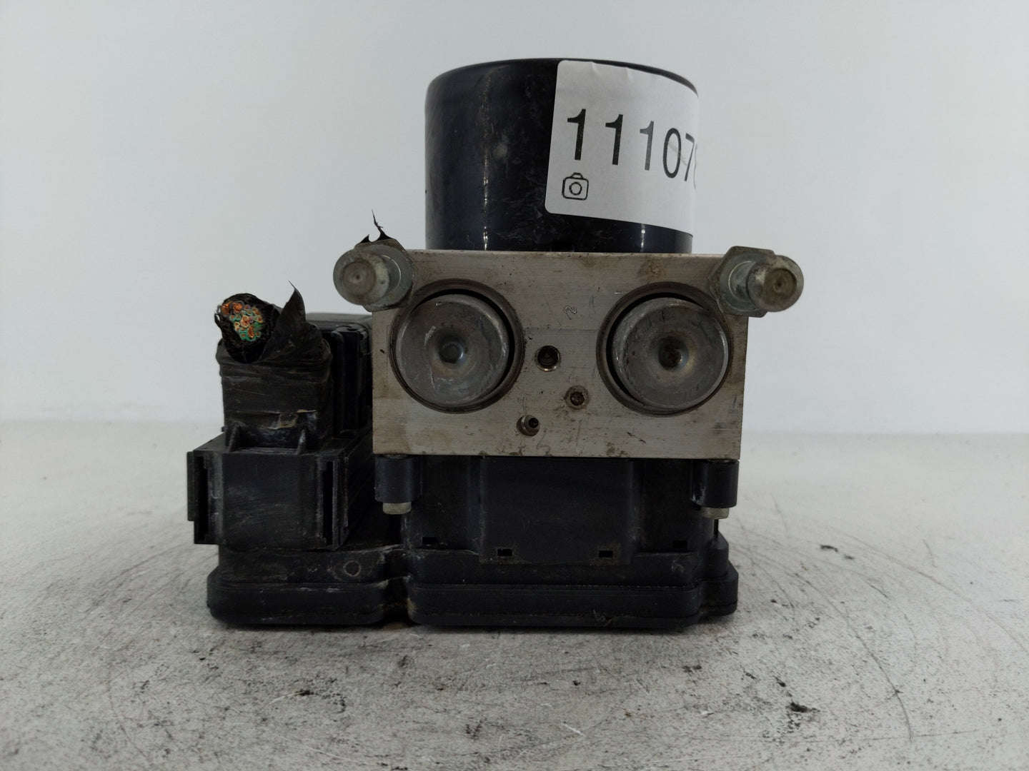 2009 Dodge Journey ABS Pump Control Module Replacement P/N:P04743821AH Fits OEM Used Auto Parts - Oemusedautoparts1.com