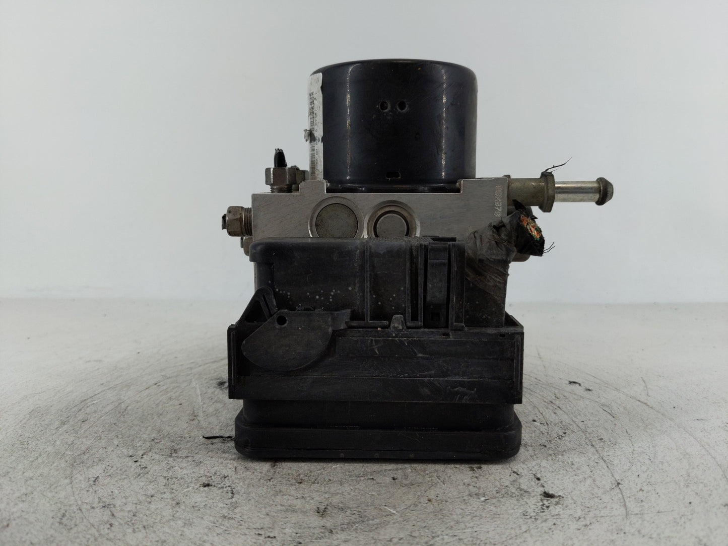 2009 Dodge Journey ABS Pump Control Module Replacement P/N:P04743821AH Fits OEM Used Auto Parts - Oemusedautoparts1.com