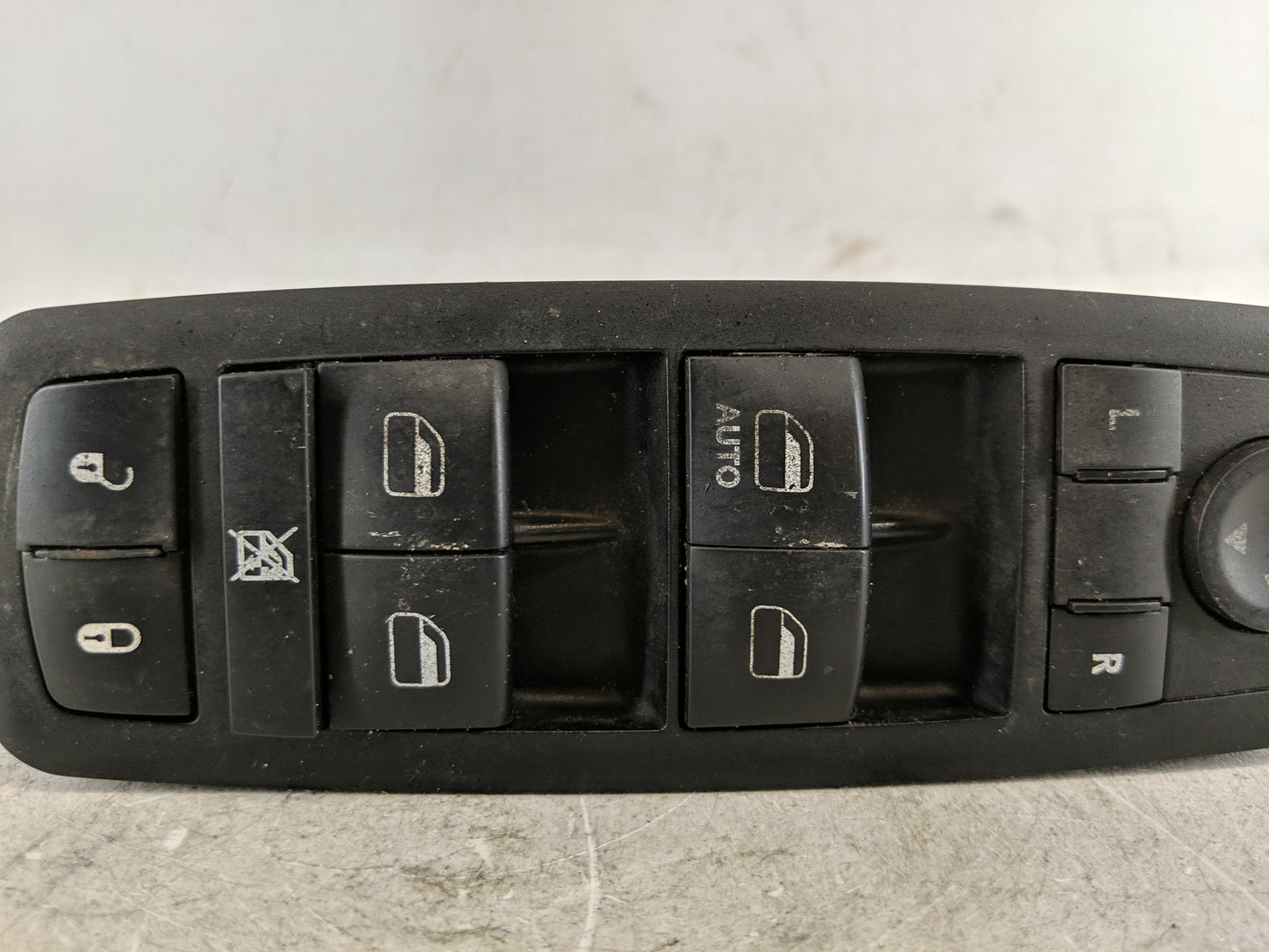 2009 Dodge Journey Master Power Window Switch Replacement Driver Side Left P/N:901-482 Fits OEM Used Auto Parts - Oemusedaut