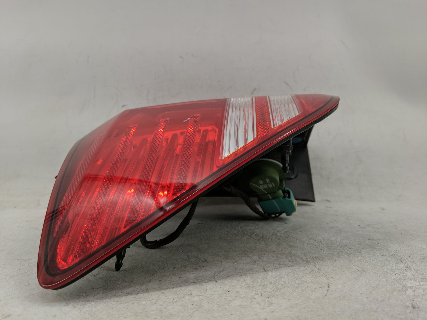 2009 Dodge Journey Tail Light Assembly Driver Left OEM Fits OEM Used Auto Parts - Oemusedautoparts1.com