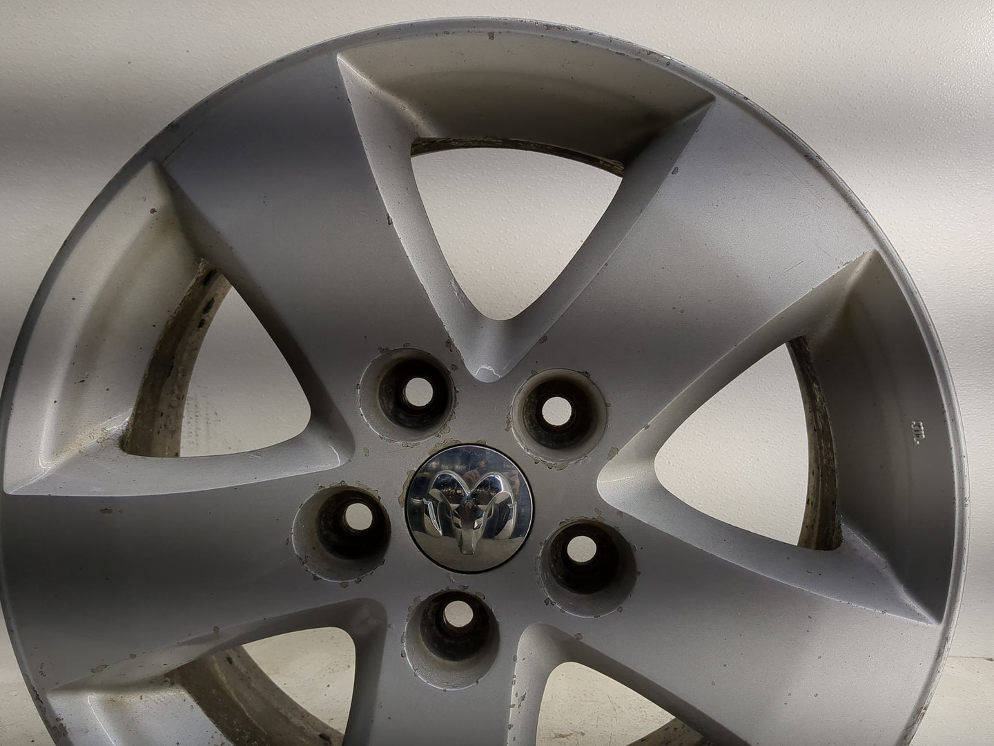 2009-2010 Dodge Journey Oem Wheel Rim 1264629 - Oemusedautoparts1.com