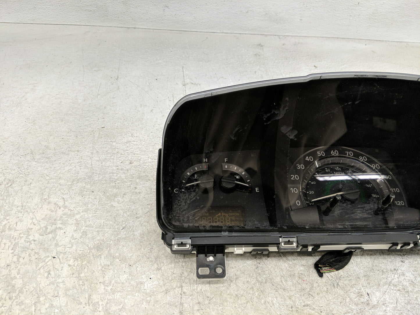 2009 Dodge Journey Instrument Cluster Speedometer Gauges P/N:P05172539AD Fits OEM Used Auto Parts - Oemusedautoparts1.com