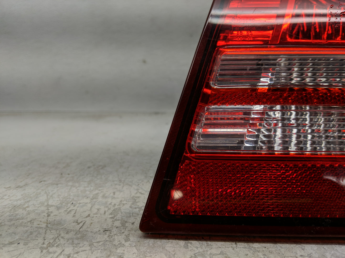 2009 Dodge Journey Tail Light Assembly Passenger Right OEM P/N:04806368AB Fits OEM Used Auto Parts - Oemusedautoparts1.com