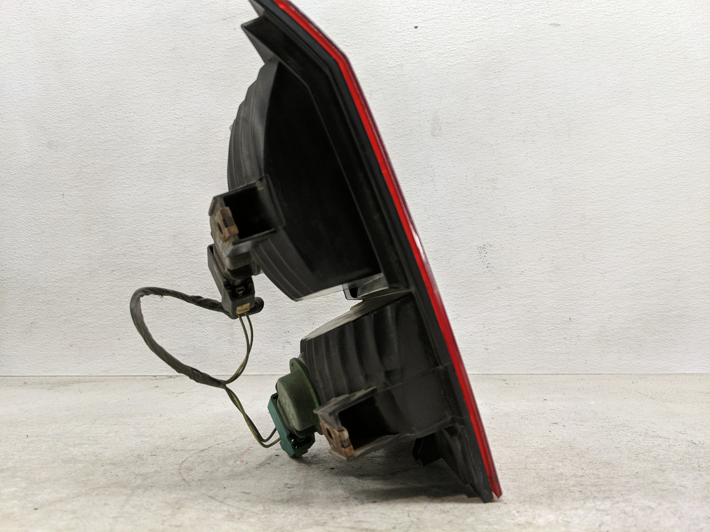 2009 Dodge Journey Tail Light Assembly Driver Left OEM P/N:04806369AB Fits OEM Used Auto Parts - Oemusedautoparts1.com