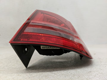 2009 Dodge Journey Tail Light Assembly Passenger Right OEM P/N:8LDX-13B504-A Fits OEM Used Auto Parts