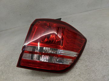 2009 Dodge Journey Tail Light Assembly Passenger Right OEM P/N:8LDX-13B504-A Fits OEM Used Auto Parts - Oemusedautoparts1.co