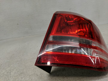 2009 Dodge Journey Tail Light Assembly Passenger Right OEM P/N:8LDX-13B504-A Fits OEM Used Auto Parts