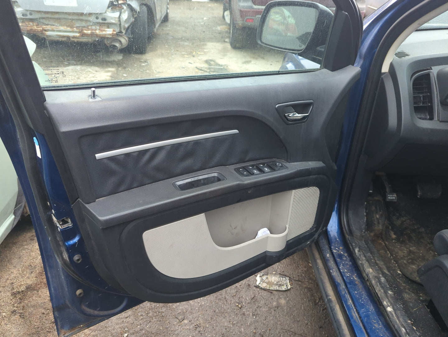 2009 Dodge Journey Front Left Driver Interior Door Panel Trim - Oemusedautoparts1.com