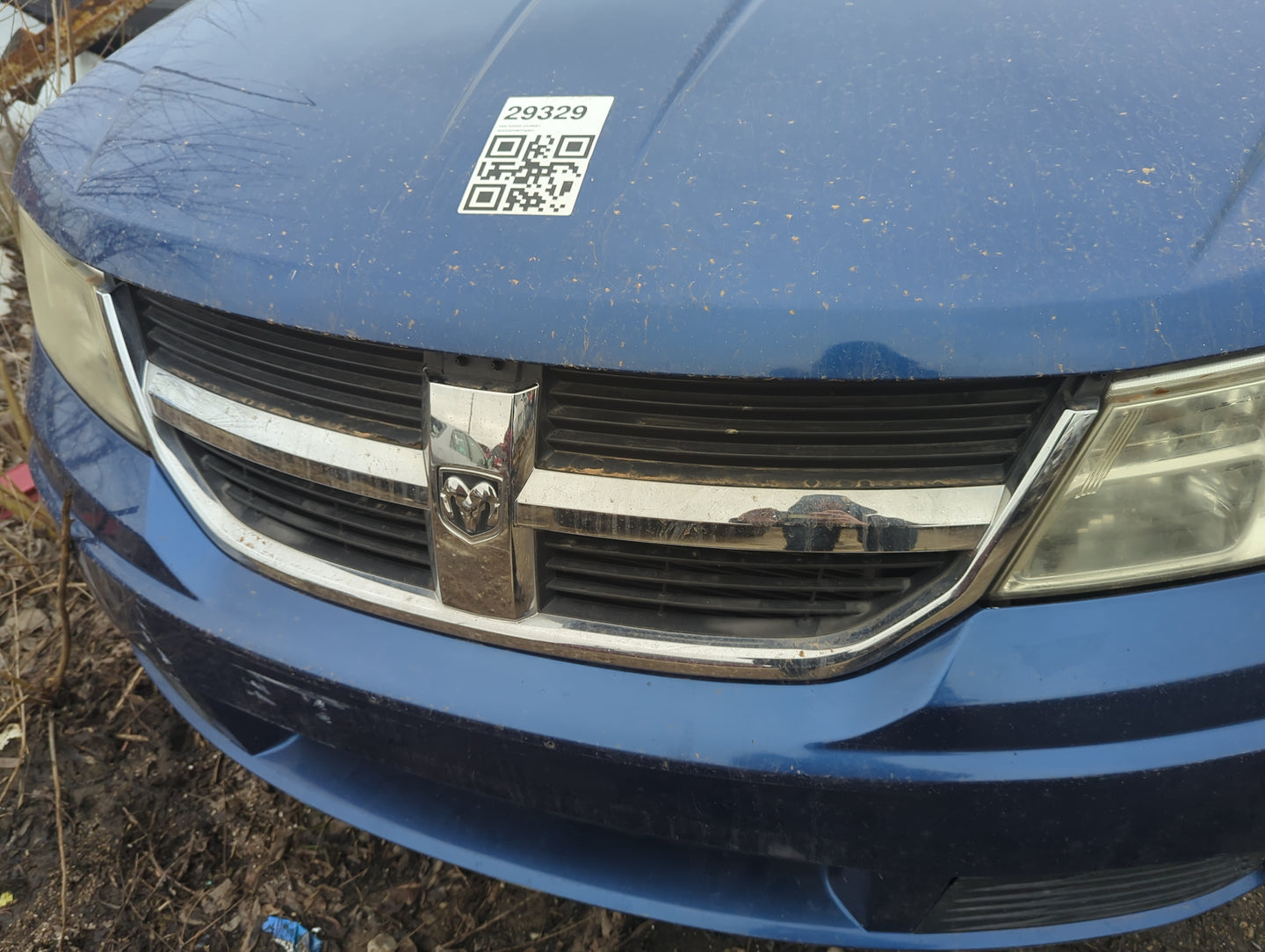 2009 Dodge Journey Front Grille Bumper Not Included - Oemusedautoparts1.com