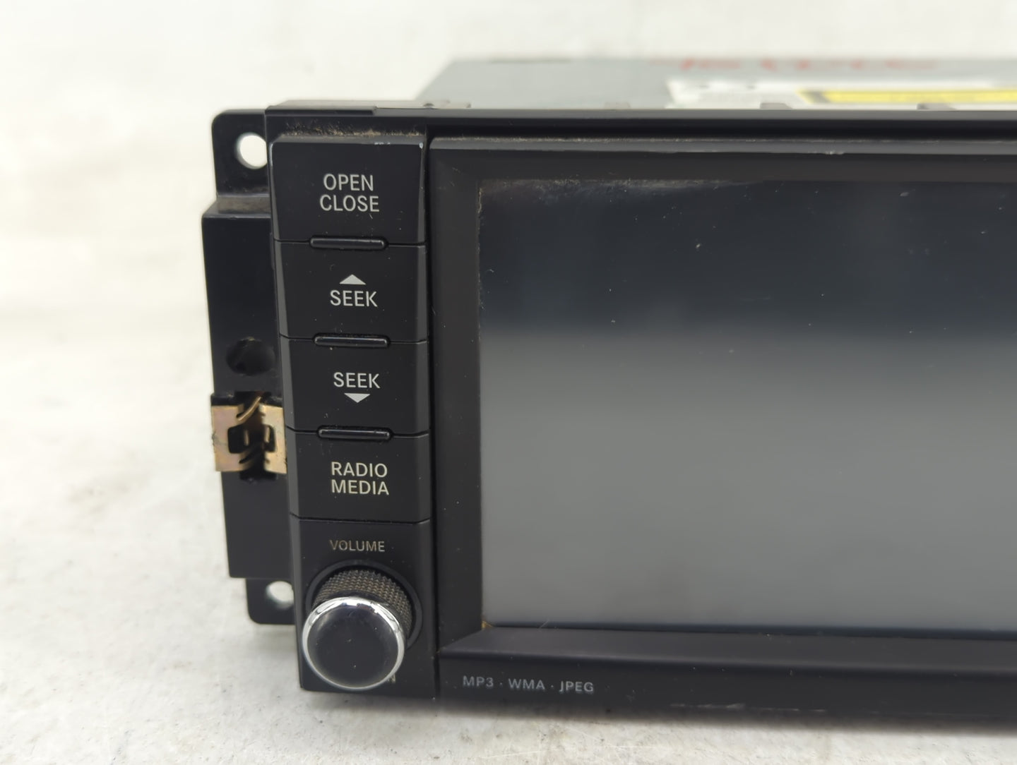 2009-2010 Dodge Journey Radio AM FM Cd Player Receiver Replacement P/N:P05064739AD Fits Fits 2009 2010 OEM Used Auto Parts -