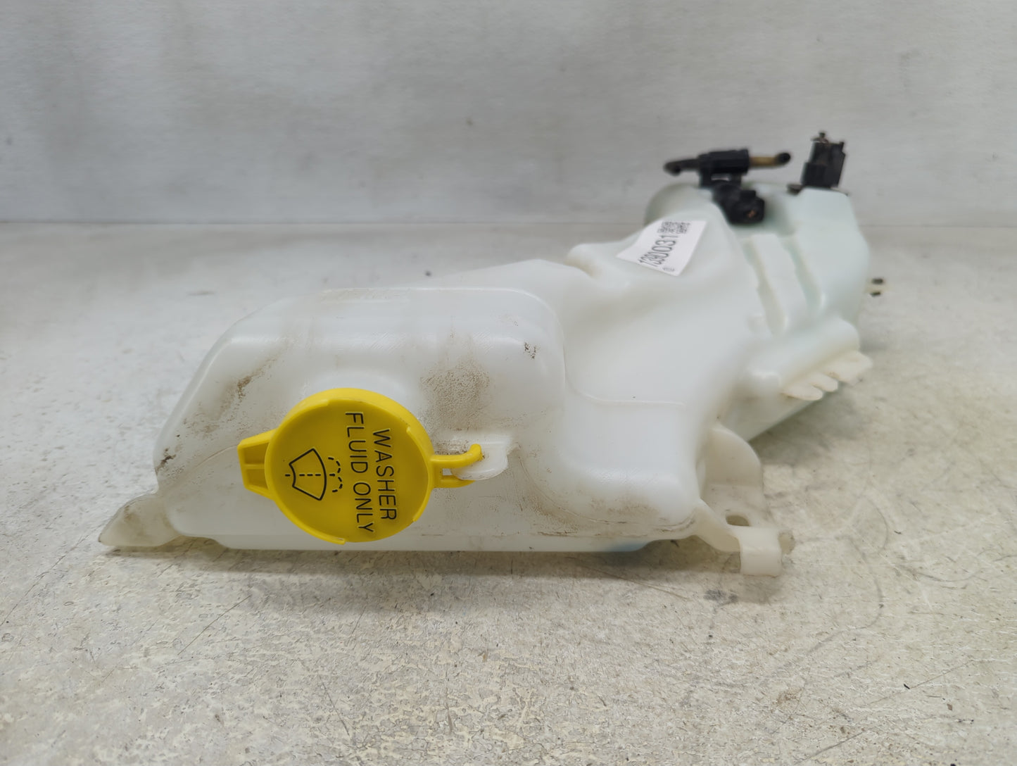 2009 Dodge Journey Windshield Washer Fluid Reservoir Bottle Oem - Oemusedautoparts1.com