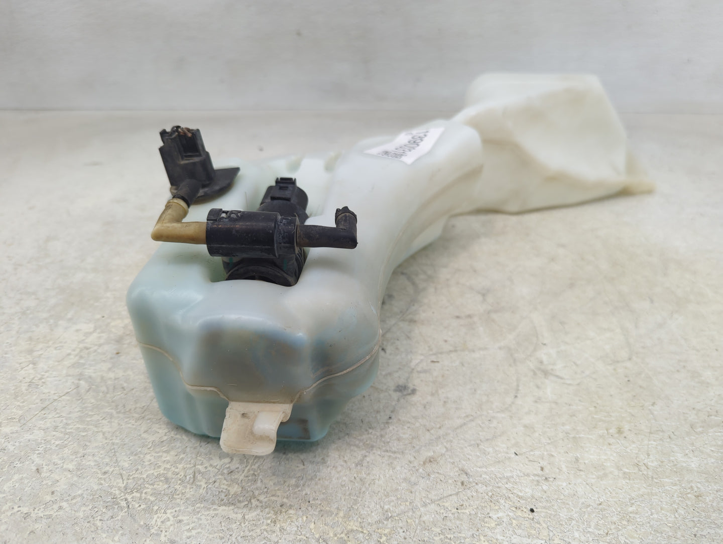 2009 Dodge Journey Windshield Washer Fluid Reservoir Bottle Oem - Oemusedautoparts1.com