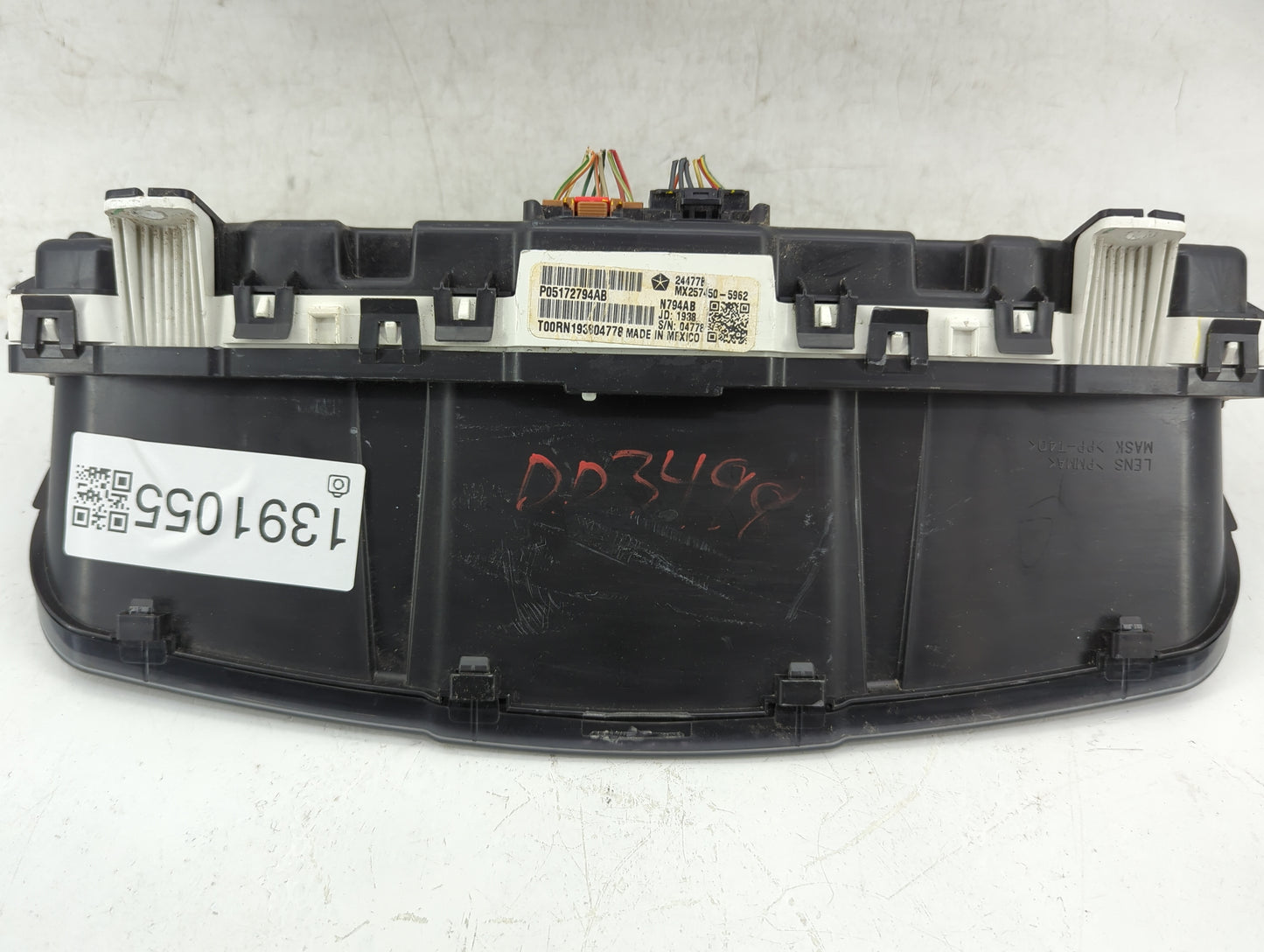 2009 Dodge Journey Instrument Cluster Speedometer Gauges P/N:P05172794AB Fits OEM Used Auto Parts - Oemusedautoparts1.com