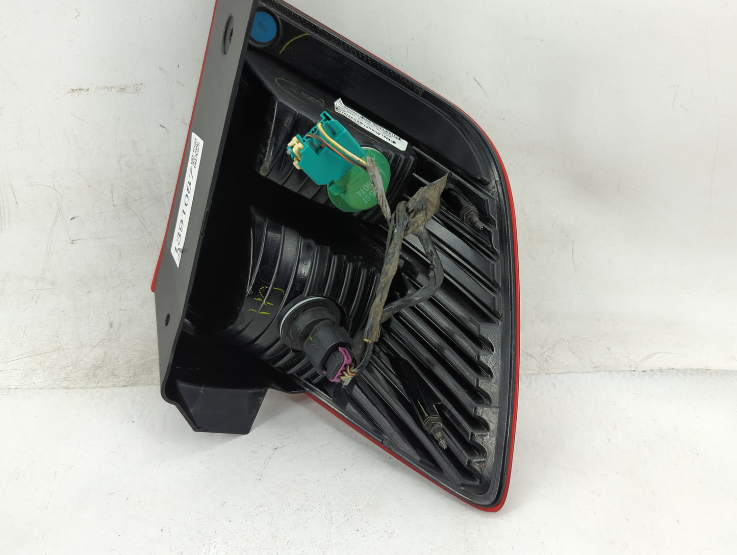 2009 Dodge Journey Tail Light Assembly Passenger Right OEM P/N:68185888AA Fits OEM Used Auto Parts - Oemusedautoparts1.com