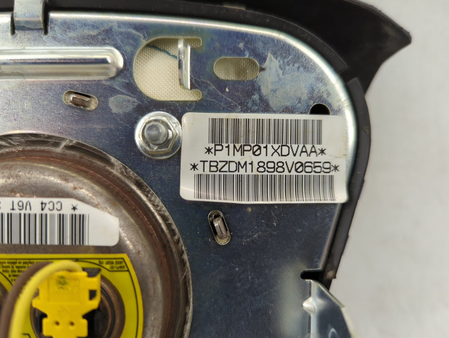 2009 Dodge Journey Air Bag Driver Left Steering Wheel Mounted P/N:P1MP01XDVAA Fits OEM Used Auto Parts - Oemusedautoparts1.c